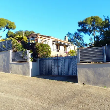 House With Private Pool Holiday home
